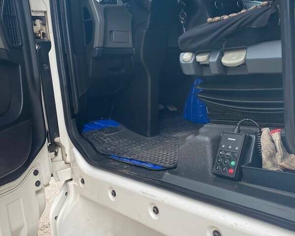 Білий МАН ТГКС, об'ємом двигуна 10.52 л та пробігом 160 тис. км за 19999 $, фото 3 на Automoto.ua
