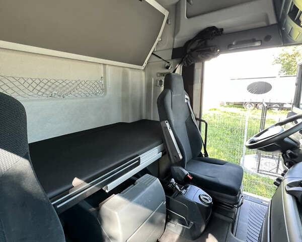 Белый МАН ТГКС, объемом двигателя 10.5 л и пробегом 886 тыс. км за 18000 $, фото 32 на Automoto.ua