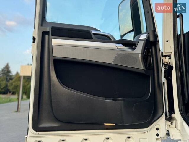 Белый МАН ТГКС, объемом двигателя 0 л и пробегом 996 тыс. км за 18300 $, фото 62 на Automoto.ua