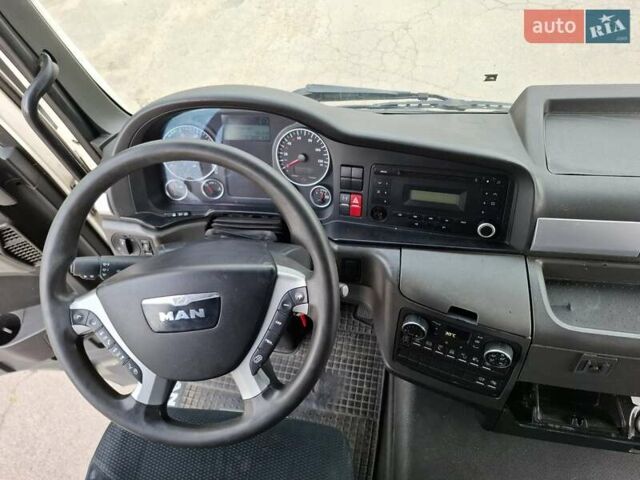 Белый МАН ТГКС, объемом двигателя 12.42 л и пробегом 832 тыс. км за 12500 $, фото 2 на Automoto.ua
