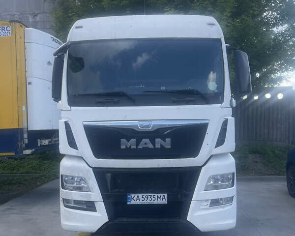 Белый МАН ТГКС, объемом двигателя 12.42 л и пробегом 953 тыс. км за 10200 $, фото 1 на Automoto.ua