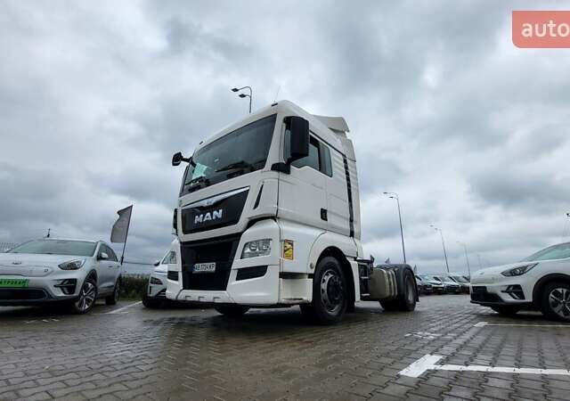 Белый МАН ТГКС, объемом двигателя 12.42 л и пробегом 764 тыс. км за 16000 $, фото 8 на Automoto.ua