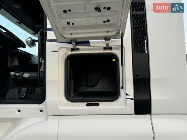 Белый МАН ТГКС, объемом двигателя 0 л и пробегом 996 тыс. км за 18300 $, фото 84 на Automoto.ua