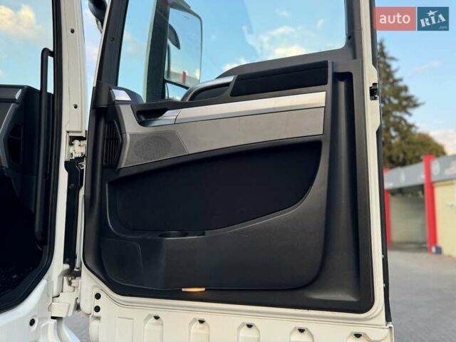 Белый МАН ТГКС, объемом двигателя 0 л и пробегом 996 тыс. км за 18300 $, фото 40 на Automoto.ua