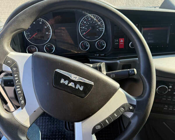 Белый МАН ТГКС, объемом двигателя 12.42 л и пробегом 820 тыс. км за 19300 $, фото 6 на Automoto.ua