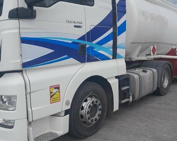 Білий МАН ТГКС, об'ємом двигуна 12.42 л та пробігом 860 тис. км за 25000 $, фото 1 на Automoto.ua