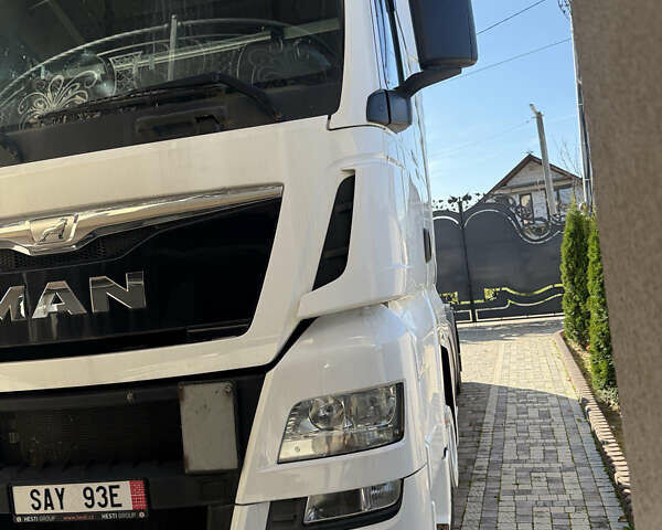 Белый МАН ТГКС, объемом двигателя 12.42 л и пробегом 731 тыс. км за 20500 $, фото 9 на Automoto.ua