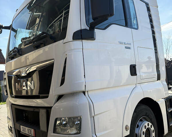 Белый МАН ТГКС, объемом двигателя 12.42 л и пробегом 731 тыс. км за 20500 $, фото 7 на Automoto.ua