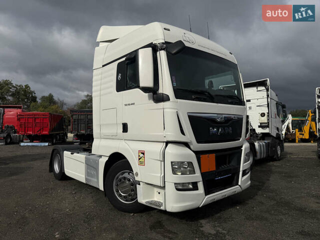 МАН ТГКС 2016 в Киеве на Automoto.ua Белый МАН ТГКС, объемом двигателя 12.42 л и пробегом 950 тыс. км за 18999 $, фото 1 на Automoto.ua