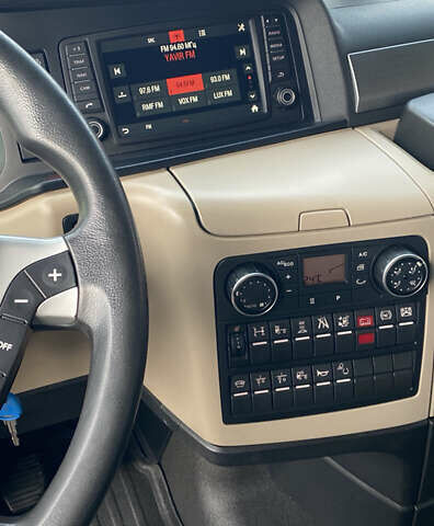 Белый МАН ТГКС, объемом двигателя 12.42 л и пробегом 763 тыс. км за 31000 $, фото 9 на Automoto.ua