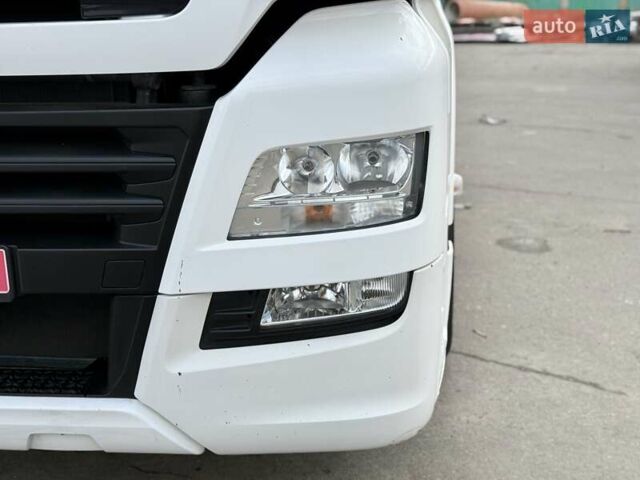 Белый МАН ТГКС, объемом двигателя 0 л и пробегом 690 тыс. км за 22900 $, фото 6 на Automoto.ua
