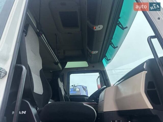 Белый МАН ТГКС, объемом двигателя 12.5 л и пробегом 750 тыс. км за 23900 $, фото 16 на Automoto.ua