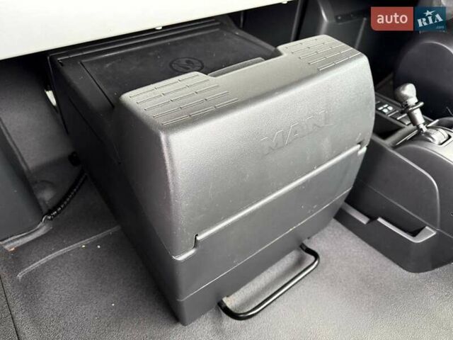 Білий МАН ТГКС, об'ємом двигуна 0 л та пробігом 400 тис. км за 33999 $, фото 124 на Automoto.ua