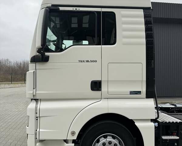 Білий МАН ТГКС, об'ємом двигуна 0 л та пробігом 400 тис. км за 33999 $, фото 155 на Automoto.ua