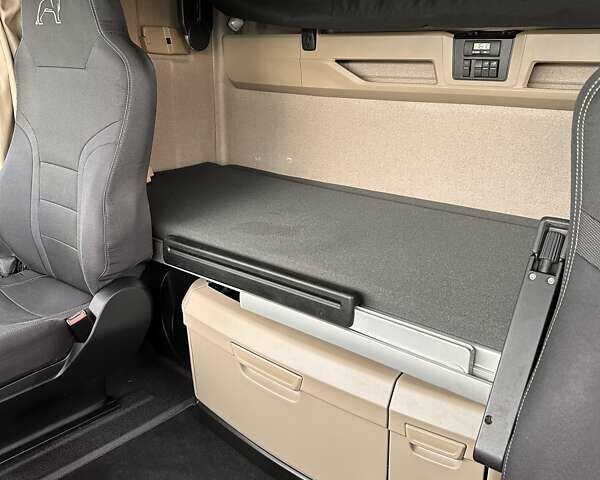 Белый МАН ТГКС, объемом двигателя 0 л и пробегом 627 тыс. км за 32594 $, фото 18 на Automoto.ua