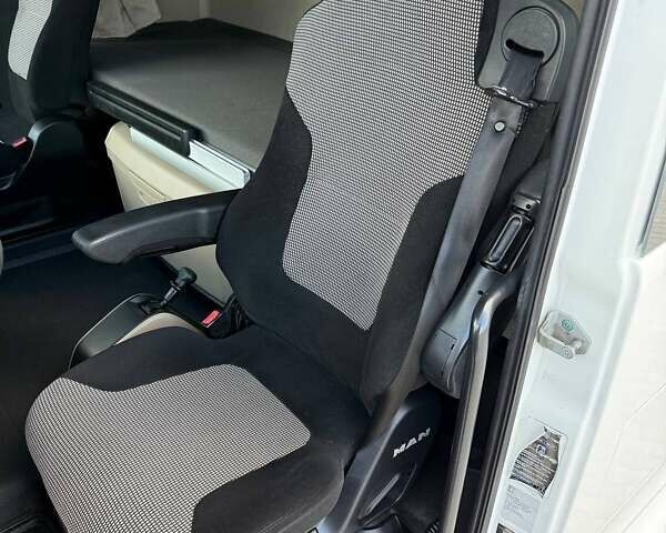 Белый МАН ТГКС, объемом двигателя 12.9 л и пробегом 390 тыс. км за 35999 $, фото 134 на Automoto.ua