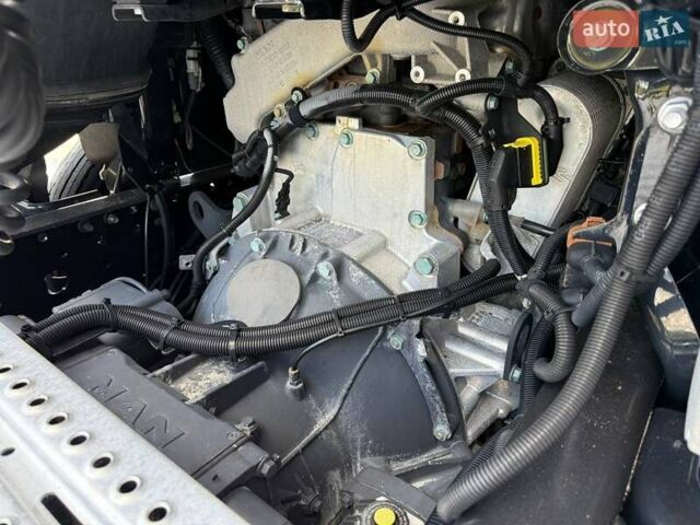 Белый МАН ТГКС, объемом двигателя 12.9 л и пробегом 390 тыс. км за 36999 $, фото 114 на Automoto.ua