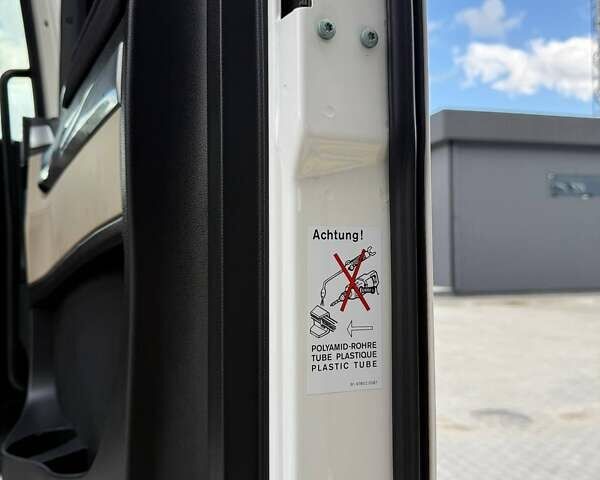 Белый МАН ТГКС, объемом двигателя 12.9 л и пробегом 390 тыс. км за 36999 $, фото 170 на Automoto.ua