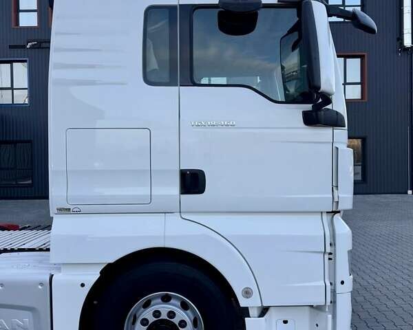 Белый МАН ТГКС, объемом двигателя 0 л и пробегом 400 тыс. км за 35999 $, фото 5 на Automoto.ua