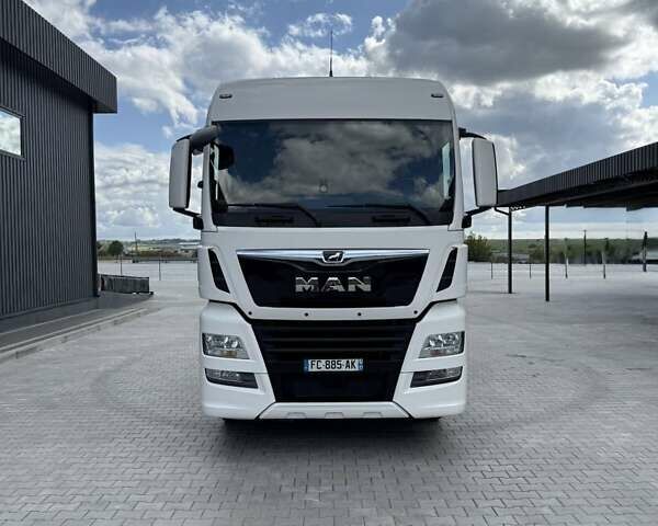 Белый МАН ТГКС, объемом двигателя 12.9 л и пробегом 390 тыс. км за 36999 $, фото 2 на Automoto.ua