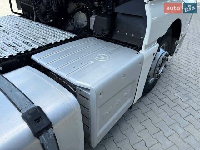 Белый МАН ТГКС, объемом двигателя 12.9 л и пробегом 390 тыс. км за 36999 $, фото 110 на Automoto.ua