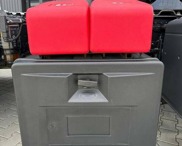 Белый МАН ТГКС, объемом двигателя 12.9 л и пробегом 390 тыс. км за 36999 $, фото 95 на Automoto.ua