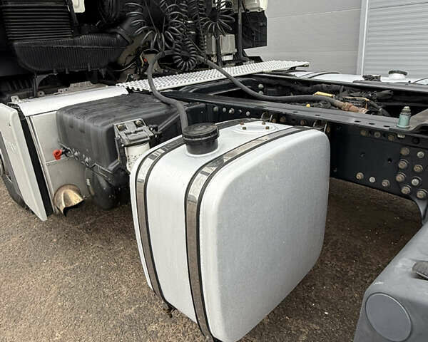 Белый МАН ТГКС, объемом двигателя 10.52 л и пробегом 321 тыс. км за 72000 $, фото 11 на Automoto.ua