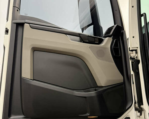 Белый МАН ТГКС, объемом двигателя 10.52 л и пробегом 321 тыс. км за 72000 $, фото 13 на Automoto.ua