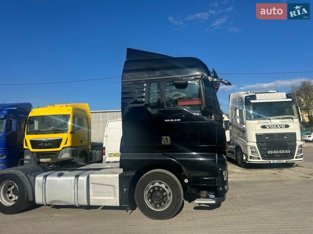 Черный МАН ТГКС, объемом двигателя 12.42 л и пробегом 990 тыс. км за 14900 $, фото 1 на Automoto.ua