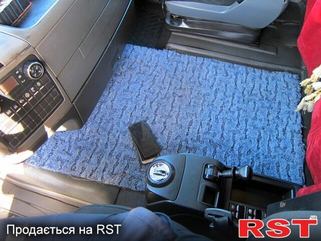 Фиолетовый МАН ТГКС, объемом двигателя 10.5 л и пробегом 450 тыс. км за 19000 $, фото 2 на Automoto.ua
