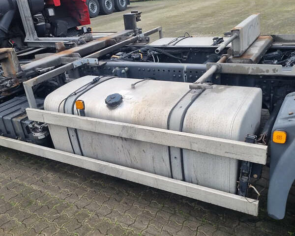 Красный МАН ТГКС, объемом двигателя 0 л и пробегом 435 тыс. км за 69500 $, фото 20 на Automoto.ua