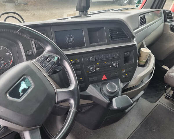 Красный МАН ТГКС, объемом двигателя 0 л и пробегом 435 тыс. км за 69500 $, фото 7 на Automoto.ua