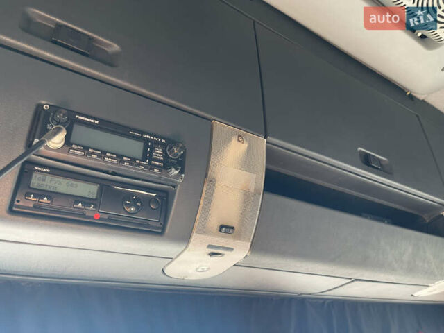 Красный МАН ТГКС, объемом двигателя 12.42 л и пробегом 914 тыс. км за 12700 $, фото 11 на Automoto.ua