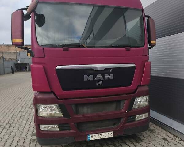 Красный МАН ТГКС, объемом двигателя 10.52 л и пробегом 999 тыс. км за 10500 $, фото 1 на Automoto.ua