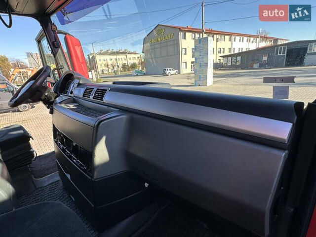 Красный МАН ТГКС, объемом двигателя 10.52 л и пробегом 652 тыс. км за 16300 $, фото 10 на Automoto.ua