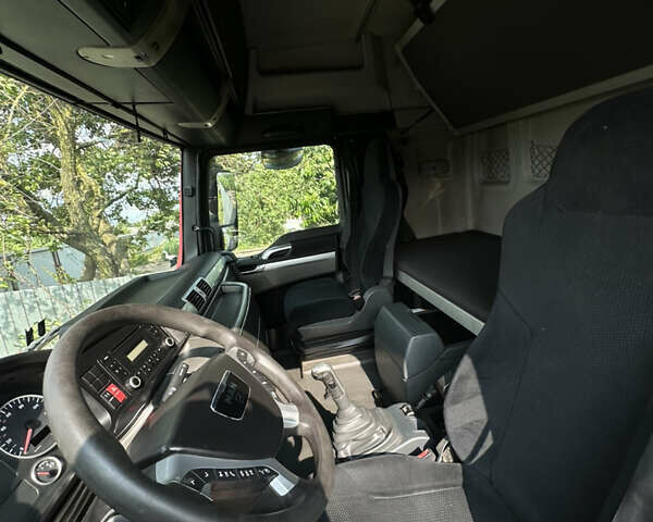 Красный МАН ТГКС, объемом двигателя 10.52 л и пробегом 933 тыс. км за 12900 $, фото 11 на Automoto.ua