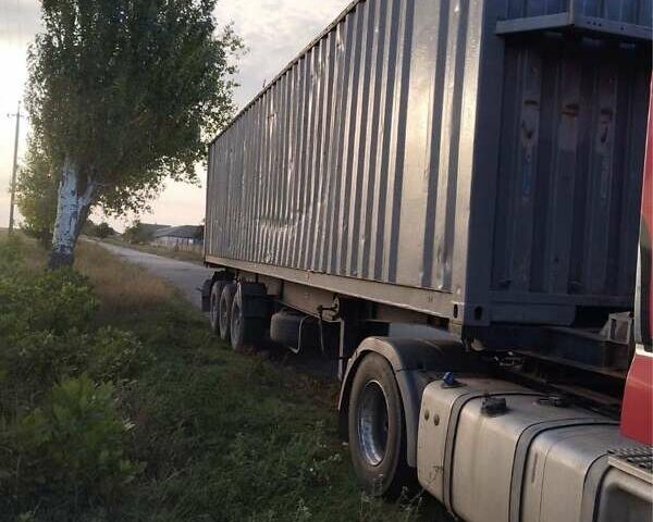 Красный МАН ТГКС, объемом двигателя 10.52 л и пробегом 900 тыс. км за 22000 $, фото 4 на Automoto.ua