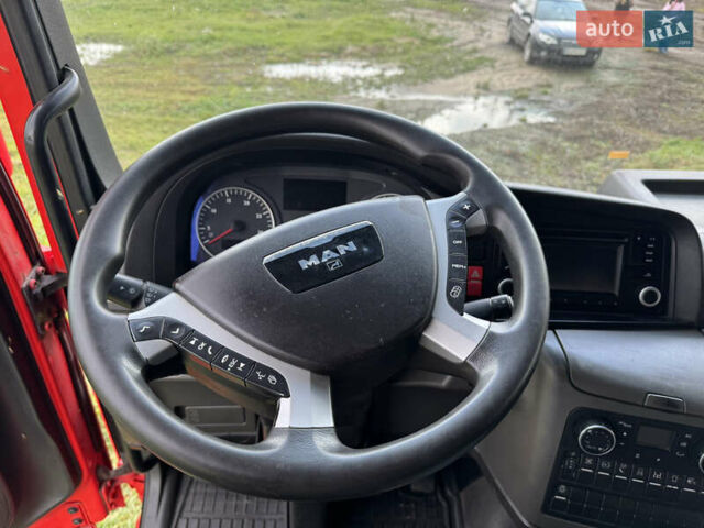Красный МАН ТГКС, объемом двигателя 10.52 л и пробегом 900 тыс. км за 12000 $, фото 12 на Automoto.ua