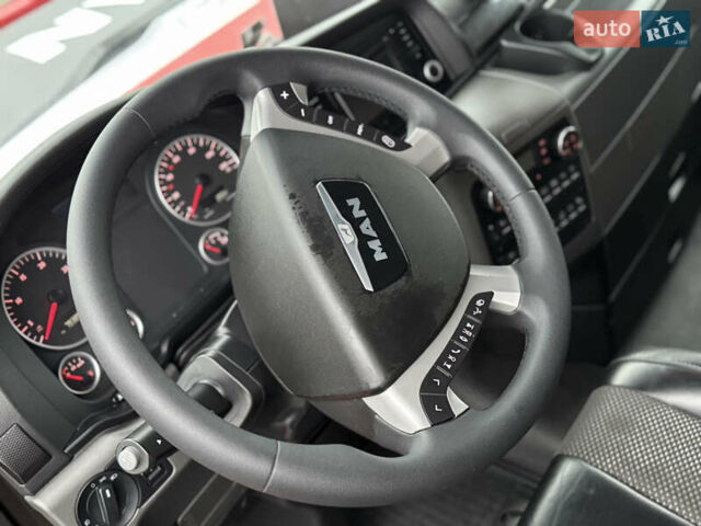 Красный МАН ТГКС, объемом двигателя 15.2 л и пробегом 793 тыс. км за 19500 $, фото 25 на Automoto.ua