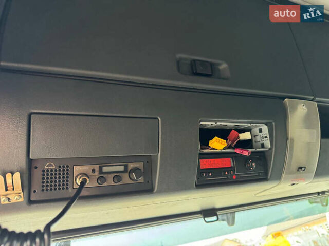 Красный МАН ТГКС, объемом двигателя 0 л и пробегом 793 тыс. км за 19900 $, фото 21 на Automoto.ua