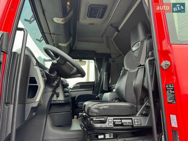 Красный МАН ТГКС, объемом двигателя 0 л и пробегом 793 тыс. км за 19900 $, фото 9 на Automoto.ua