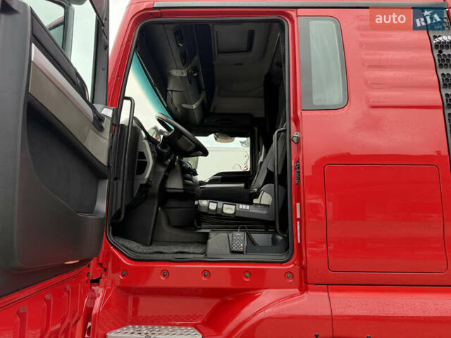 Красный МАН ТГКС, объемом двигателя 12.42 л и пробегом 950 тыс. км за 18500 $, фото 78 на Automoto.ua