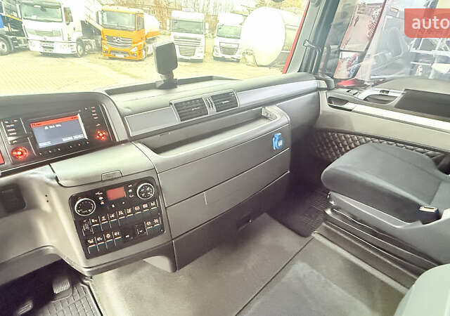 Красный МАН ТГКС, объемом двигателя 12.42 л и пробегом 980 тыс. км за 20000 $, фото 11 на Automoto.ua