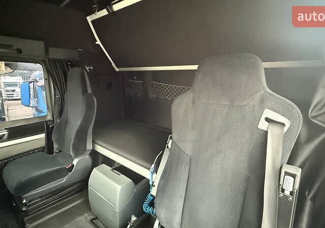 Красный МАН ТГКС, объемом двигателя 12.42 л и пробегом 980 тыс. км за 20000 $, фото 10 на Automoto.ua