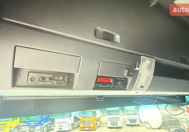 Красный МАН ТГКС, объемом двигателя 12.42 л и пробегом 980 тыс. км за 20000 $, фото 12 на Automoto.ua