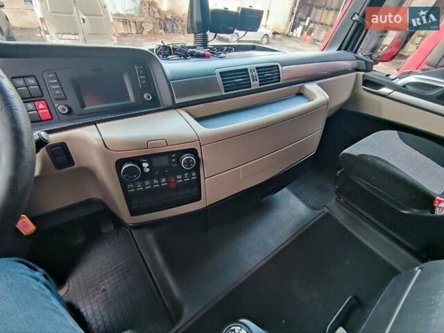 Красный МАН ТГКС, объемом двигателя 12.42 л и пробегом 655 тыс. км за 19500 $, фото 13 на Automoto.ua