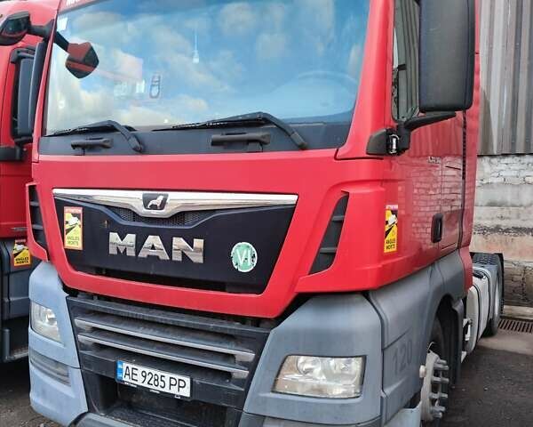 Красный МАН ТГКС, объемом двигателя 12.42 л и пробегом 655 тыс. км за 19500 $, фото 1 на Automoto.ua