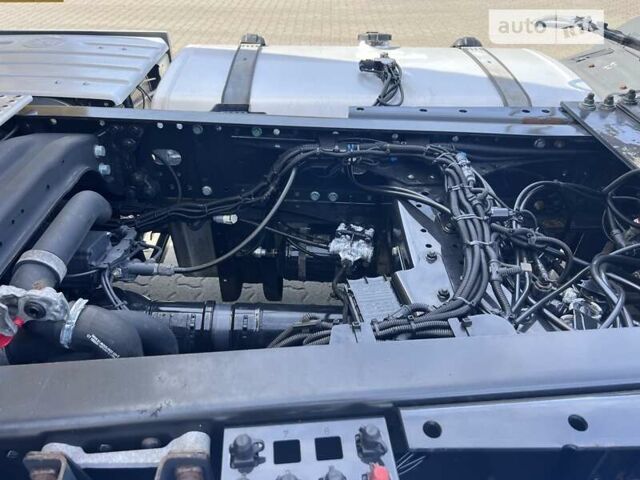 МАН ТГКС, объемом двигателя 12.5 л и пробегом 660 тыс. км за 36505 $, фото 11 на Automoto.ua