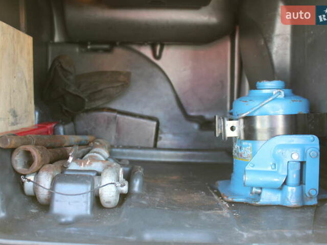 Желтый МАН ТГКС, объемом двигателя 10.5 л и пробегом 976 тыс. км за 16904 $, фото 15 на Automoto.ua