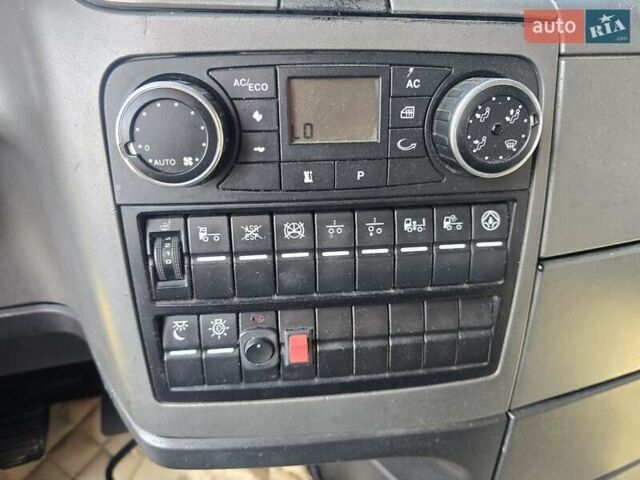 Желтый МАН ТГКС, объемом двигателя 10.52 л и пробегом 600 тыс. км за 9999 $, фото 6 на Automoto.ua